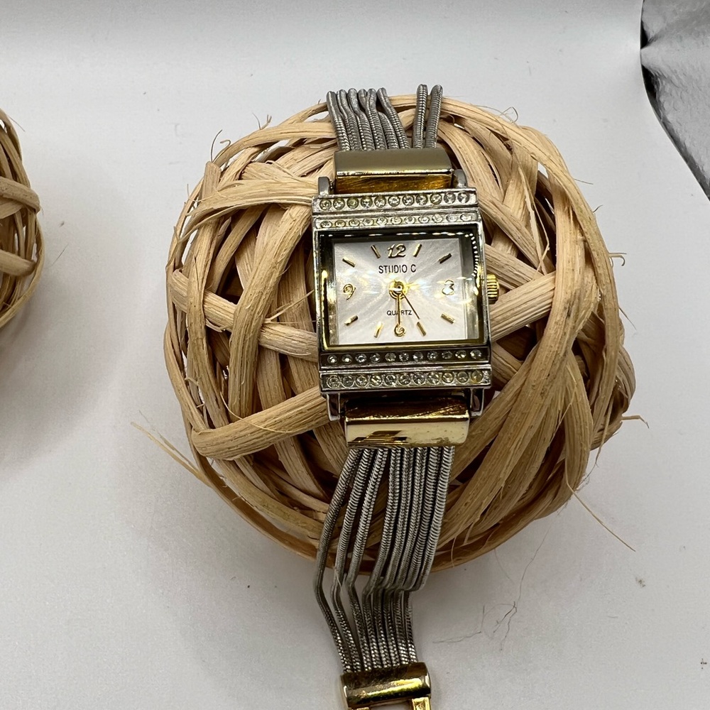 Studio‎ C Watch